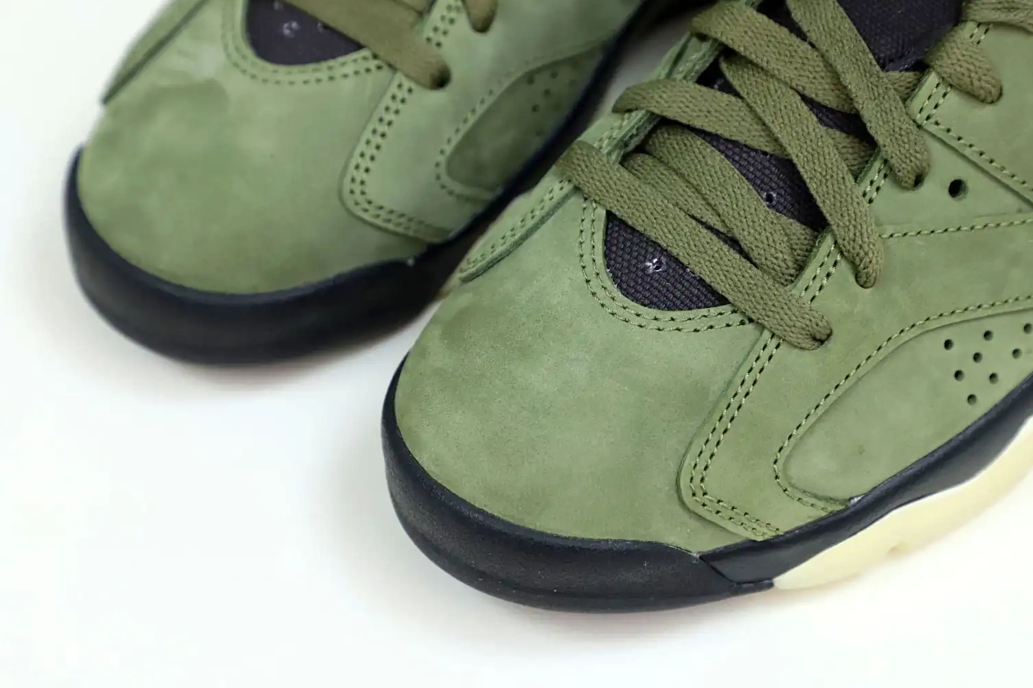Kimikick AIR RETRO 'OLIVE' 6 SCOTT JORDAN TRAVIS X 0815